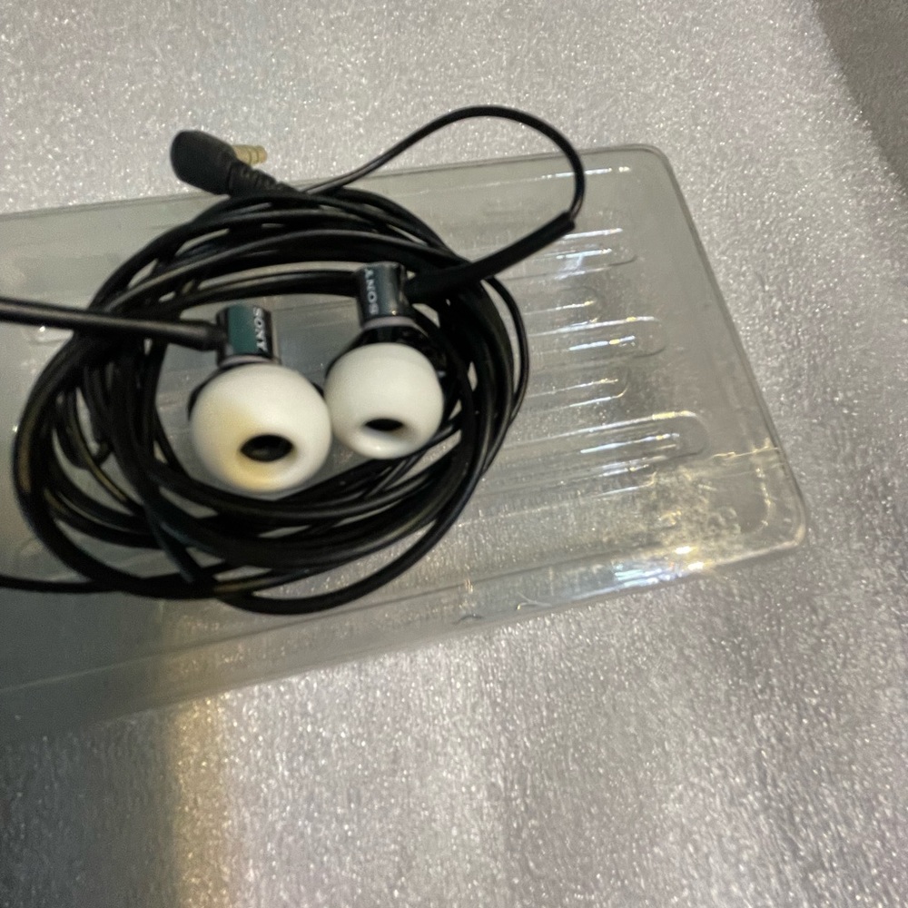 Sony ear headphones